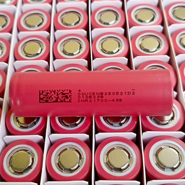 DMEGC INR21700 Li-ion 3.7V 4500mAh Rechargable Cell