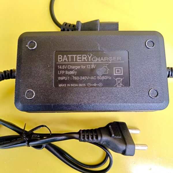 LFP CHARGER [ 14.6V+1.55A ] Plastic Body 12v 1.5A Lifepo4 charger