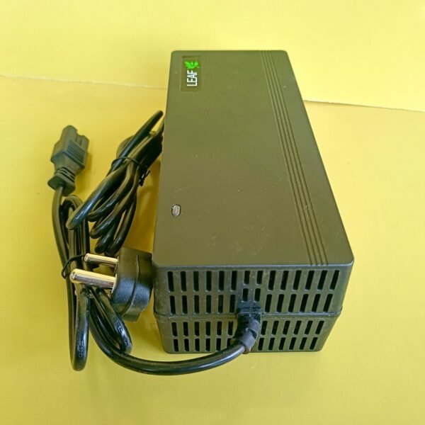 EV CHARGER [IMPORTED 84V 8A] Leaf charger